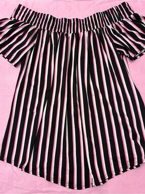 Top Fashion Women’s Top Off-Shoulder Striped Blouse Black Pink White NWOT Sz M